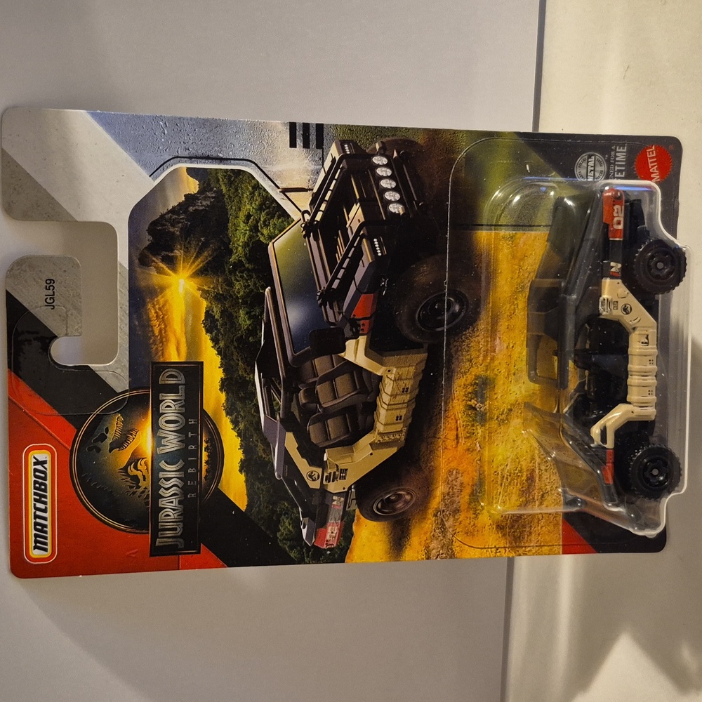 D5  Matchbox Off Road InGen Vehicle jarassic world shipping protector